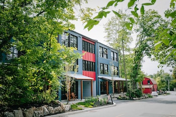 Lofts Du Village,,3 star