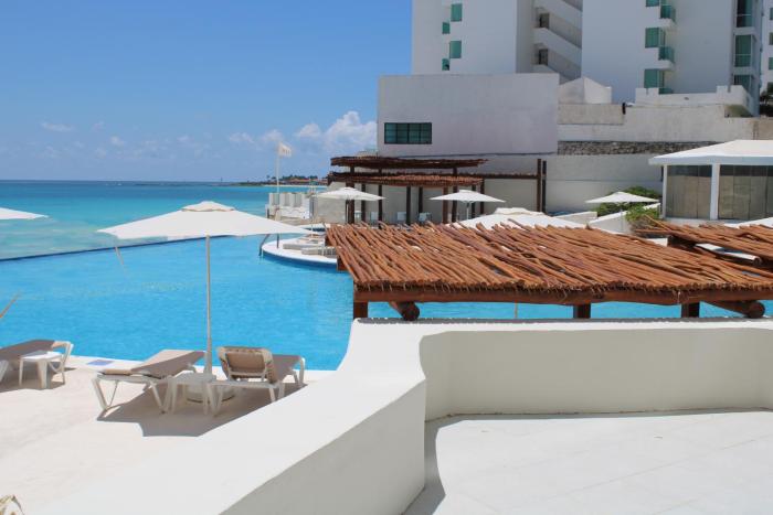 cyan cancun resort and spa