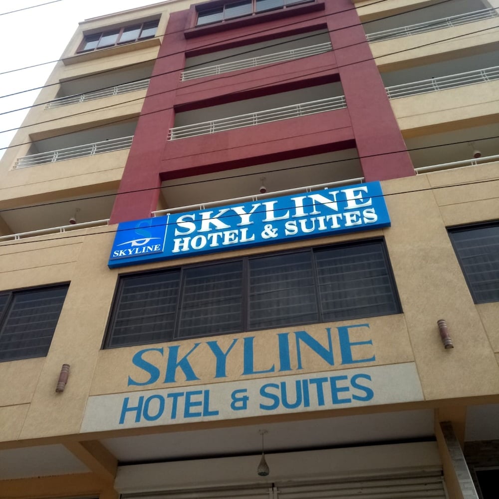 skyline hotel and suites