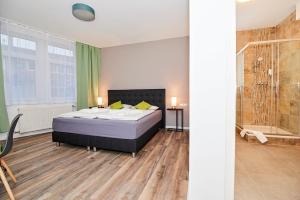 Hotel Phoenix,,3 star