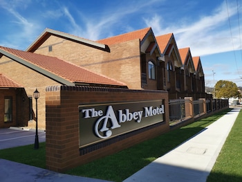 The Abbey Motel Goulburn,New South Wales>>Goulburn,2.5 star