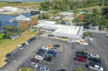 Roland And Mary Ann Martin Resort,,5 star