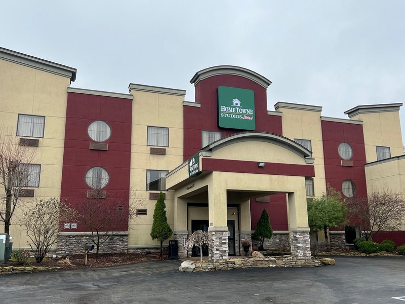 Hometowne Studios & Suites By Red Roof Washington,Fort Washington>>Bentleyville,2.5 star