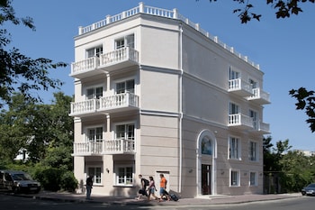 geneva resort hotel