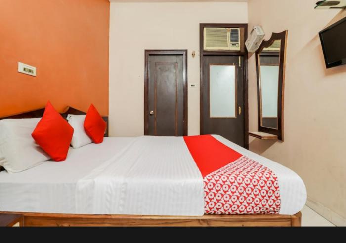 Hotel Sunrise,Charbagh, Lucknow,3 star