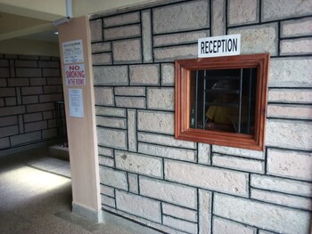Zombewood Hotel,,2.5 star