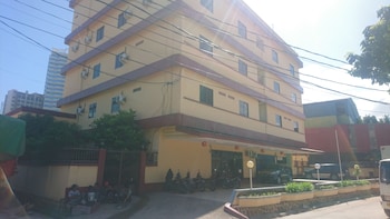 hotel pelita terang