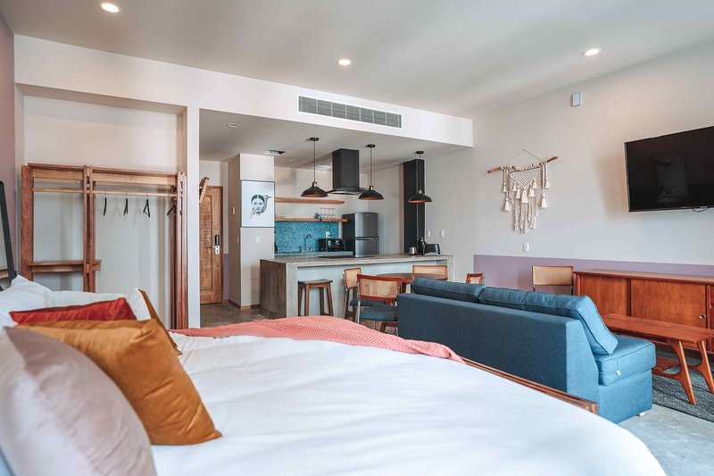 Selina Guadalajara,Zapopan>>Guadalajara,3 star