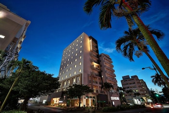 Y'sinn Naha Orokuekimae,,3 star