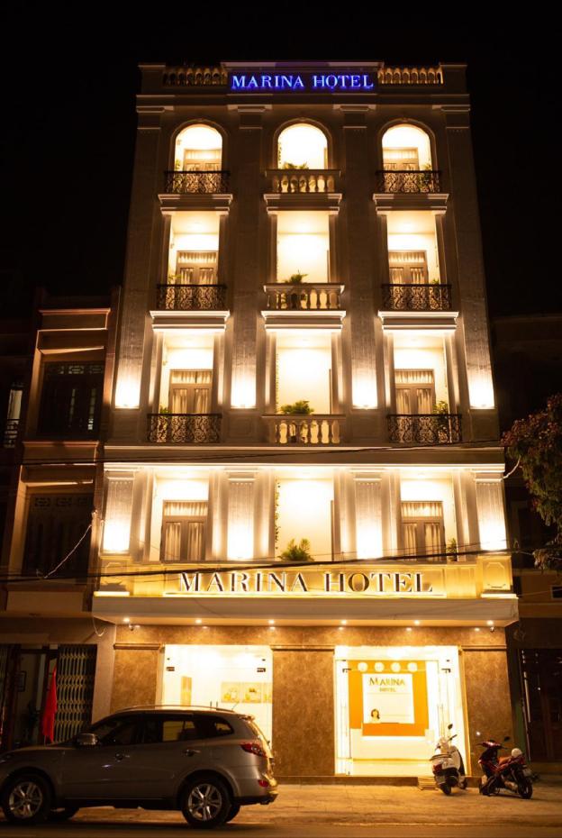 marina hotel