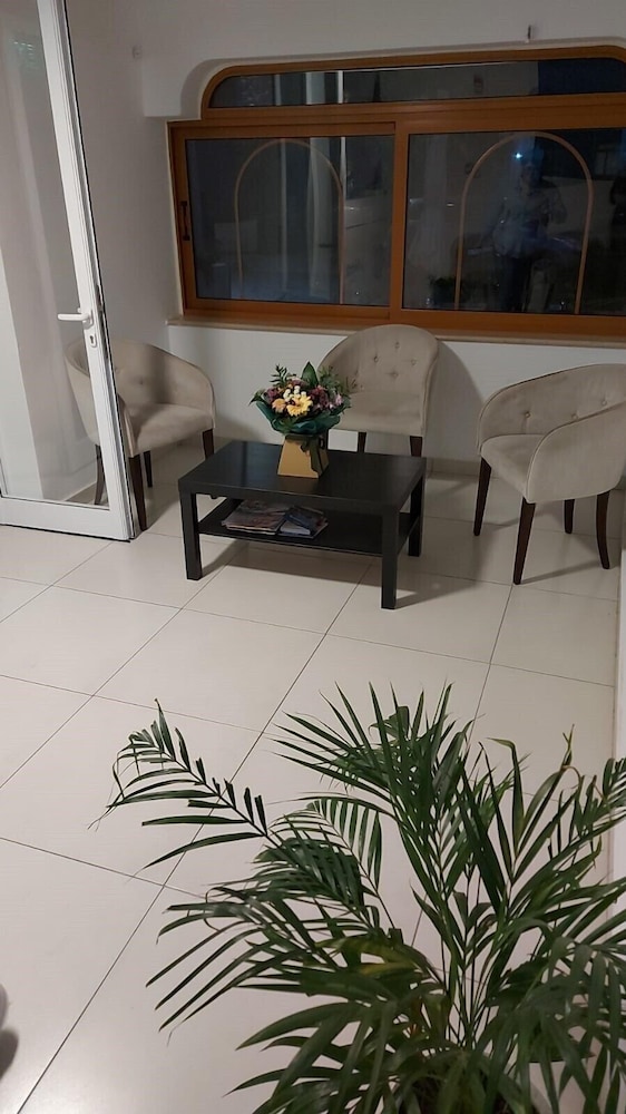 La Veranda Hotel,Larnaca>>Cyprus,3 star