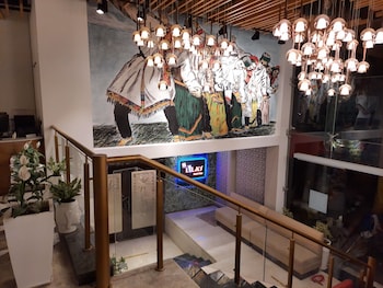 Jay Clarks Exotica,Kala Amb,4 star