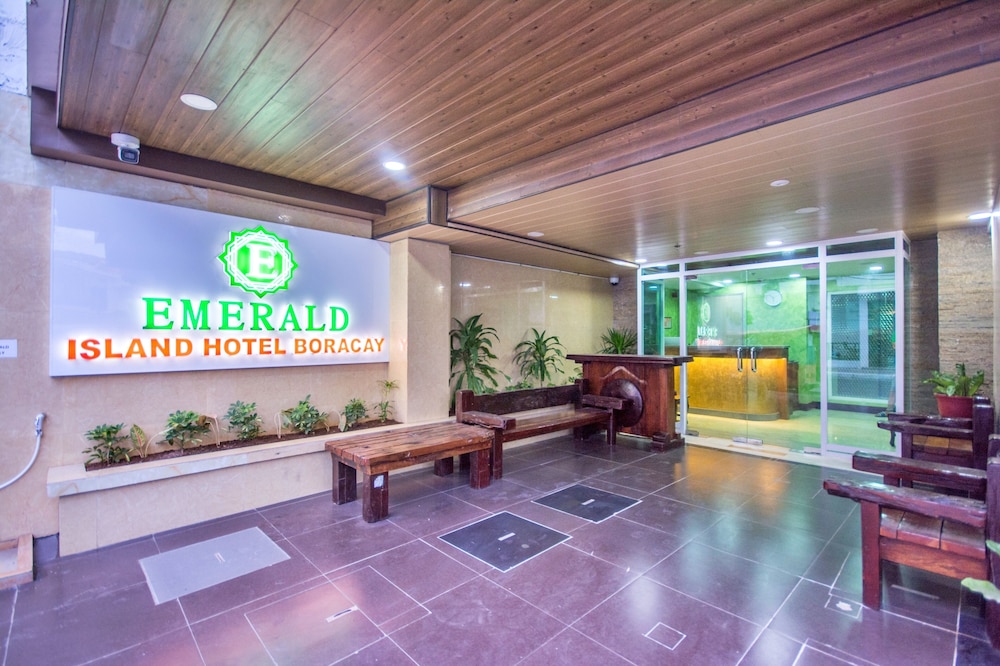 emerald island hotel