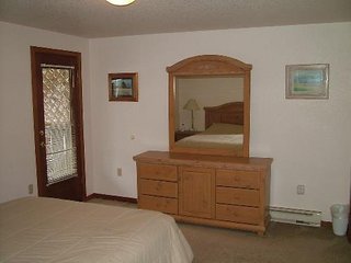 Inn At Haystack Rock,Clatsop County>>Cannon Beach,2.5 star