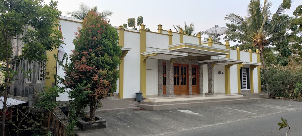 Penginapan Pendopo Kasih,Klaten>>Gunung Kidul,3 star