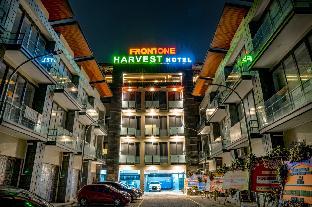 Front One Harvest Hotel Wonosobo