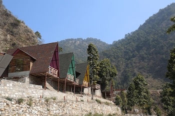 Rakatal Rocks Resort,Lansdowne>>Choubattakhal,3 star
