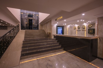 strand hotel