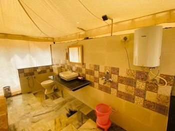 Barna Desert Camp,Khuri,2 star