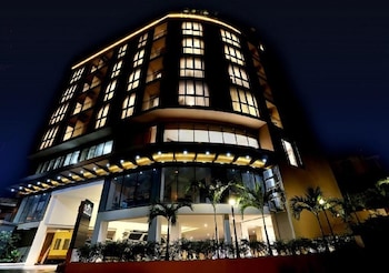 hotel scion yangon