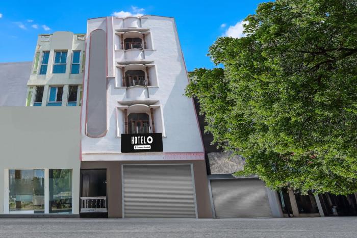 Hotel O Chowrasta Near Congress Bhavan,Warangal>>Kondapur,4 star