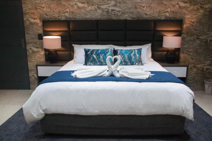the cato suites hotel