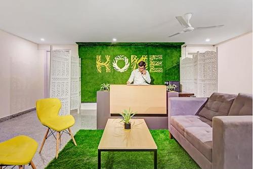 Nuab House,New Delhi>>Gurugram,2 star
