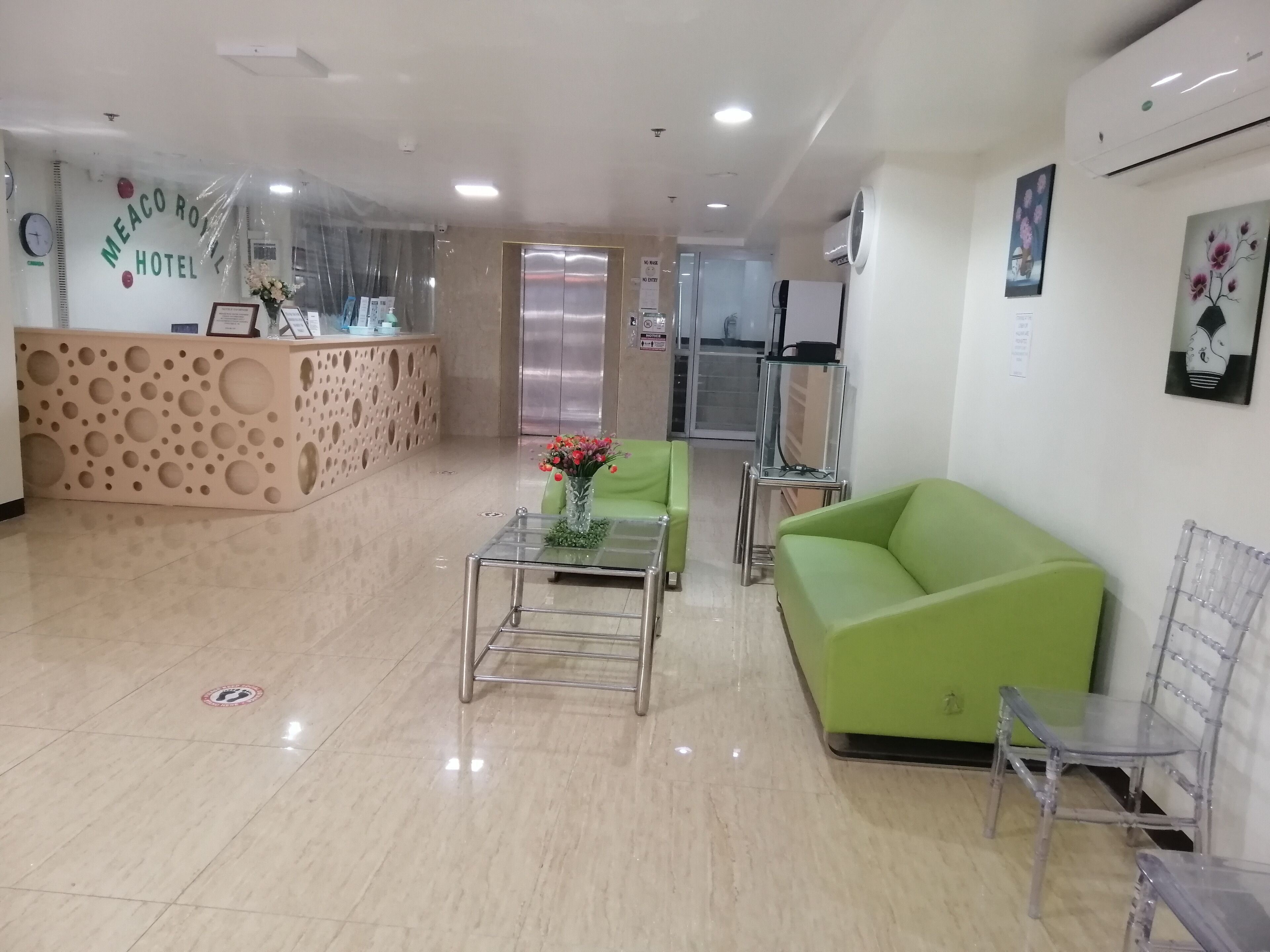 Meaco Royal Hotel-Binan,,2.5 star