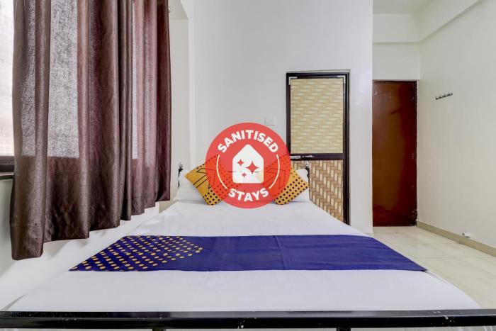 Spot On 77742 Royal Rest Rooms,India>>Pune,2 star