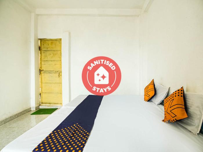 Spot On Krishna Market And Lodge,Sihora>>Jabalpur,2 star