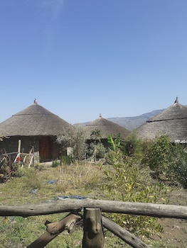 Elfgne Ecolodge Lalibela,,2.5 star