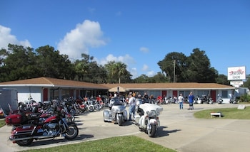 The Scoot Inn,,2.5 star