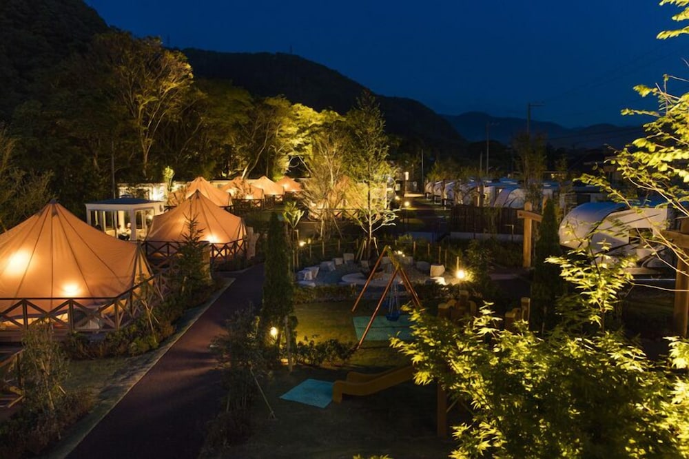 Ufufu Village - Glamping,,2 star