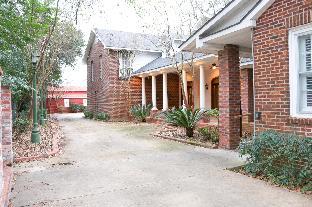 Opus House,,4 star