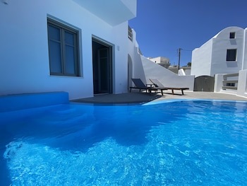 Amphitrite Suites Santorini,,3.5 star
