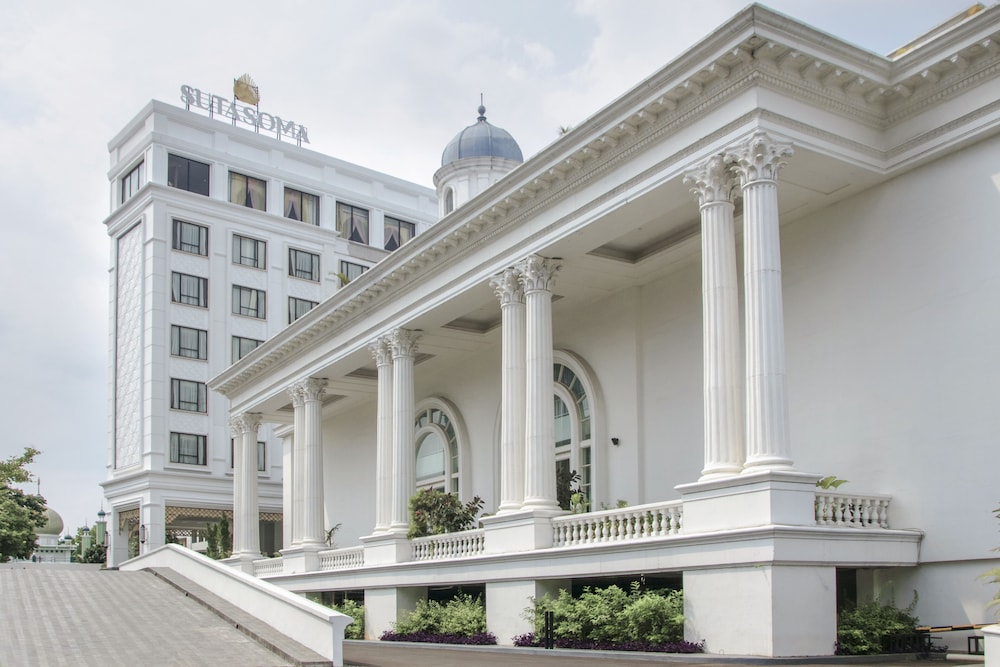Sutasoma Hotel At The Tribrata Dharmawangsa,South Jakarta>>Central Jakarta,4 star