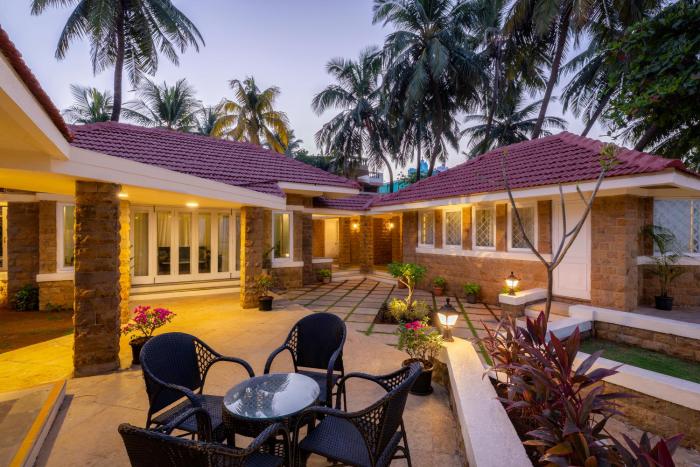 beach house madh island mumbai ama stays and trails