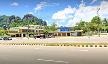 Ap Hotel,,3 star