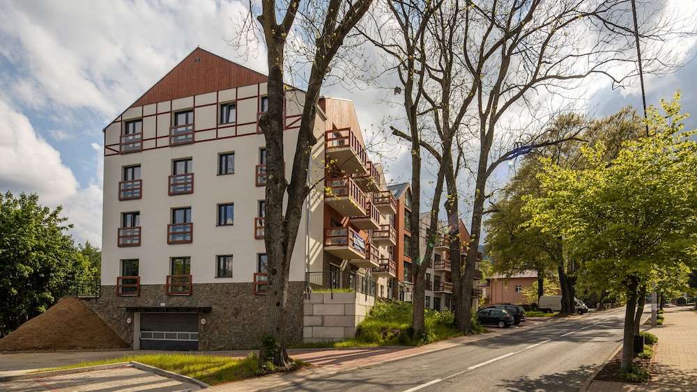Sun & Snow Holiday Mountain Residence,Lower Silesian Voivodeship>>Swieradow-Zdroj,3 star