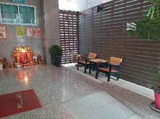Jj Place Korat,,1 star