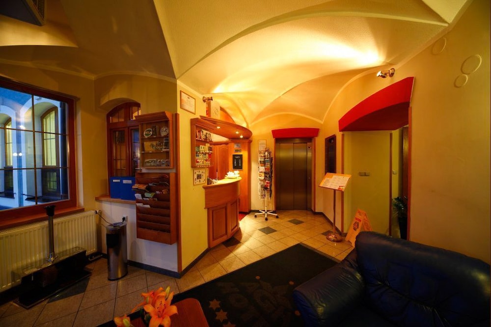 Agh Hotel,Roznov Pod Radhostem>>Ostrava,4 star