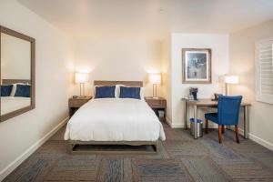 Inn At Moss Landing Point,,2.5 star