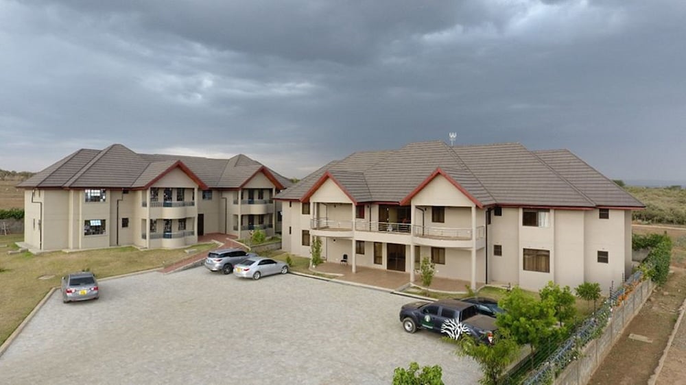 zebu lodges and luxury hotel