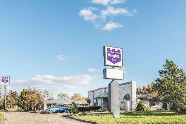 knights inn canton