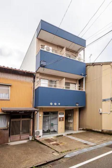 kanazawa hachitabi kasaichi