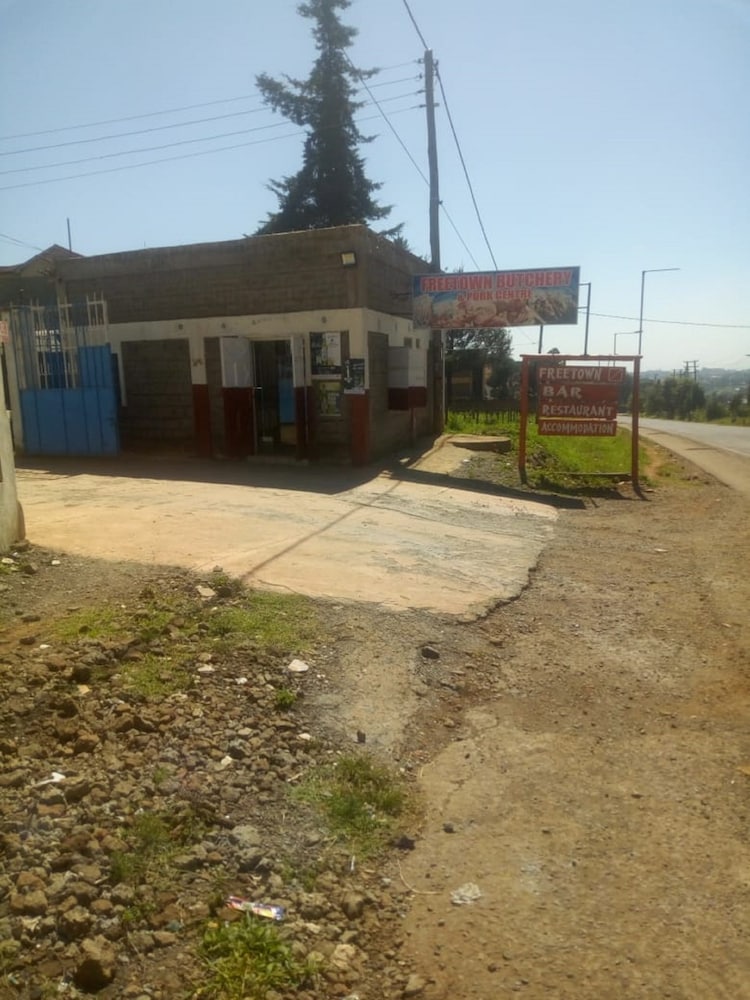 freetown bar and restaurant