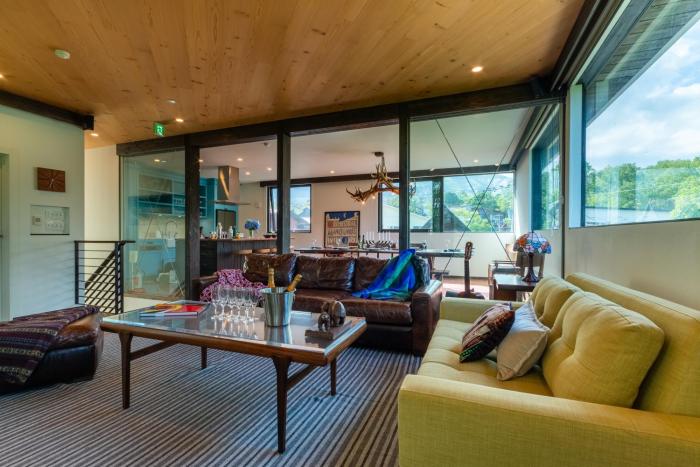 gustavs hideaway by h2 life
