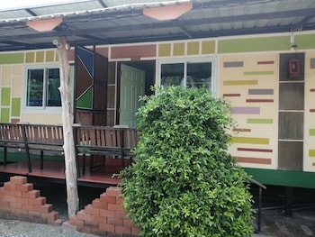nang phraya resort