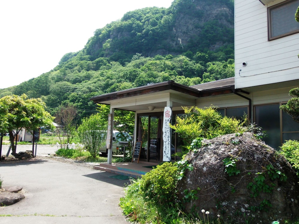 Nunobikikannon Onsen,,2 star