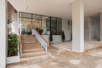 Palmetto Condominium,,4 star